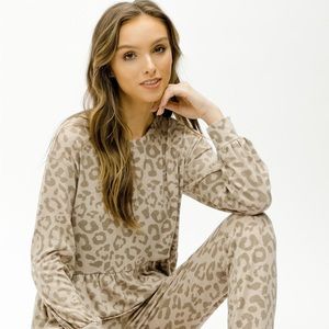 🆕Mystree Sweater/Jogger Set Soft Animal Print Flare Detail Lounger Casual S,M,L